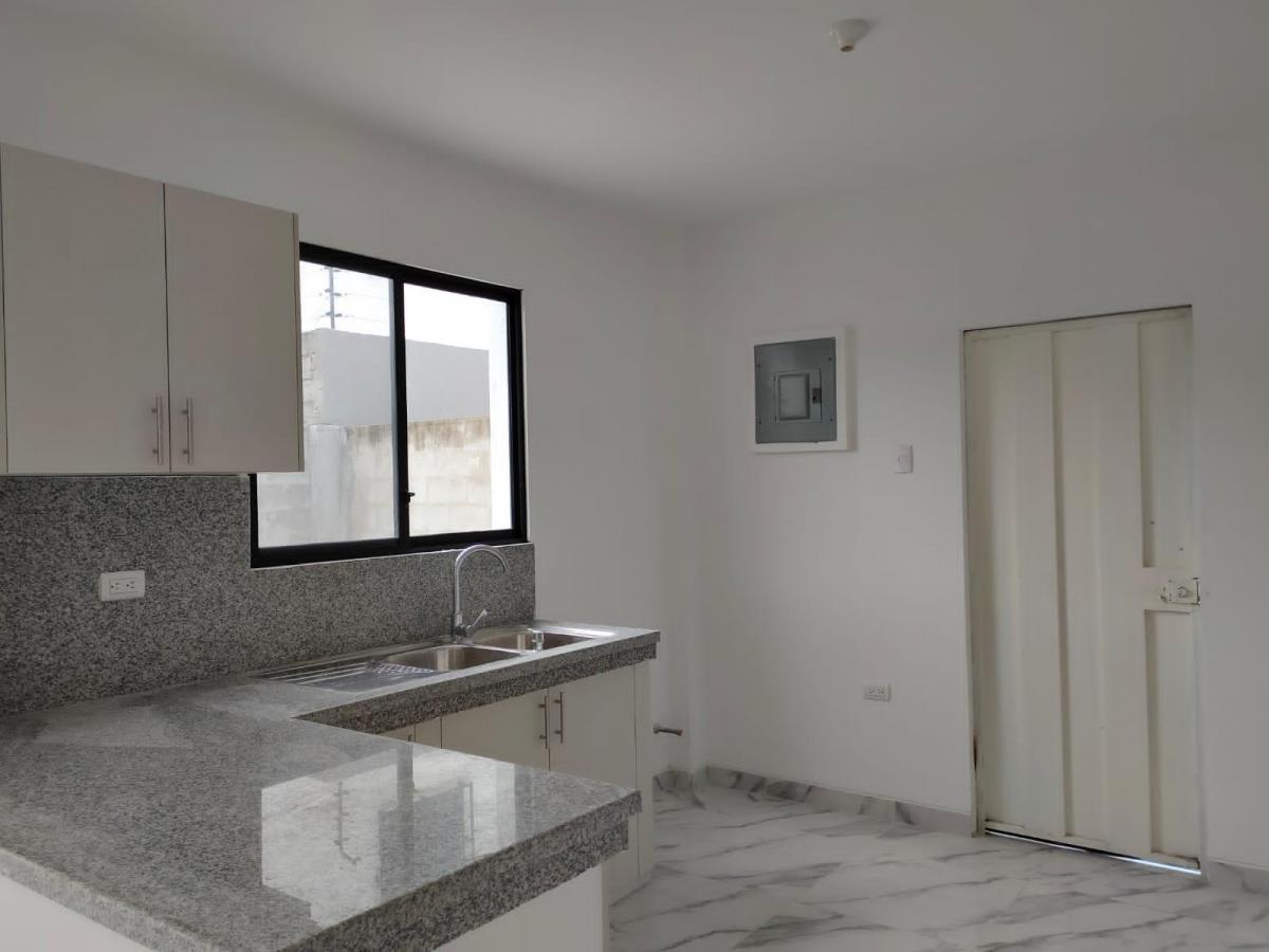 Casa de Venta en La Urbanización La Joya, 3 Dorm., por Estrenar. Guayas — imagen 3