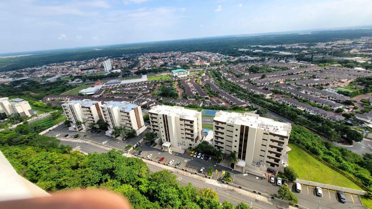 Exclusivo Departamento con Vista Panorámica – Bosques de La Costa, Vía a La Costa - Mae. Recalde, Guayas — imagen 8