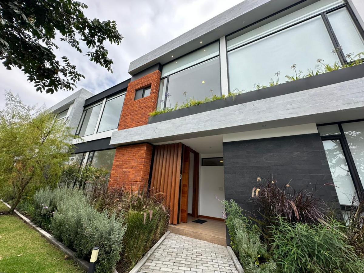 Casa Nueva de Venta Sector Tumbaco — imagen 8