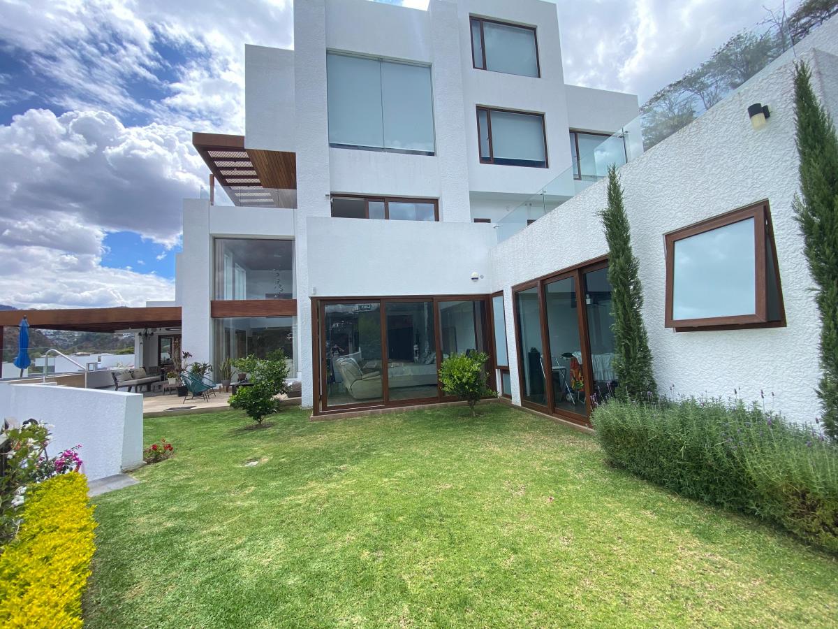 Cumbaya 3 Dorm., Doble Altura, Vista, Master Pb — imagen 5
