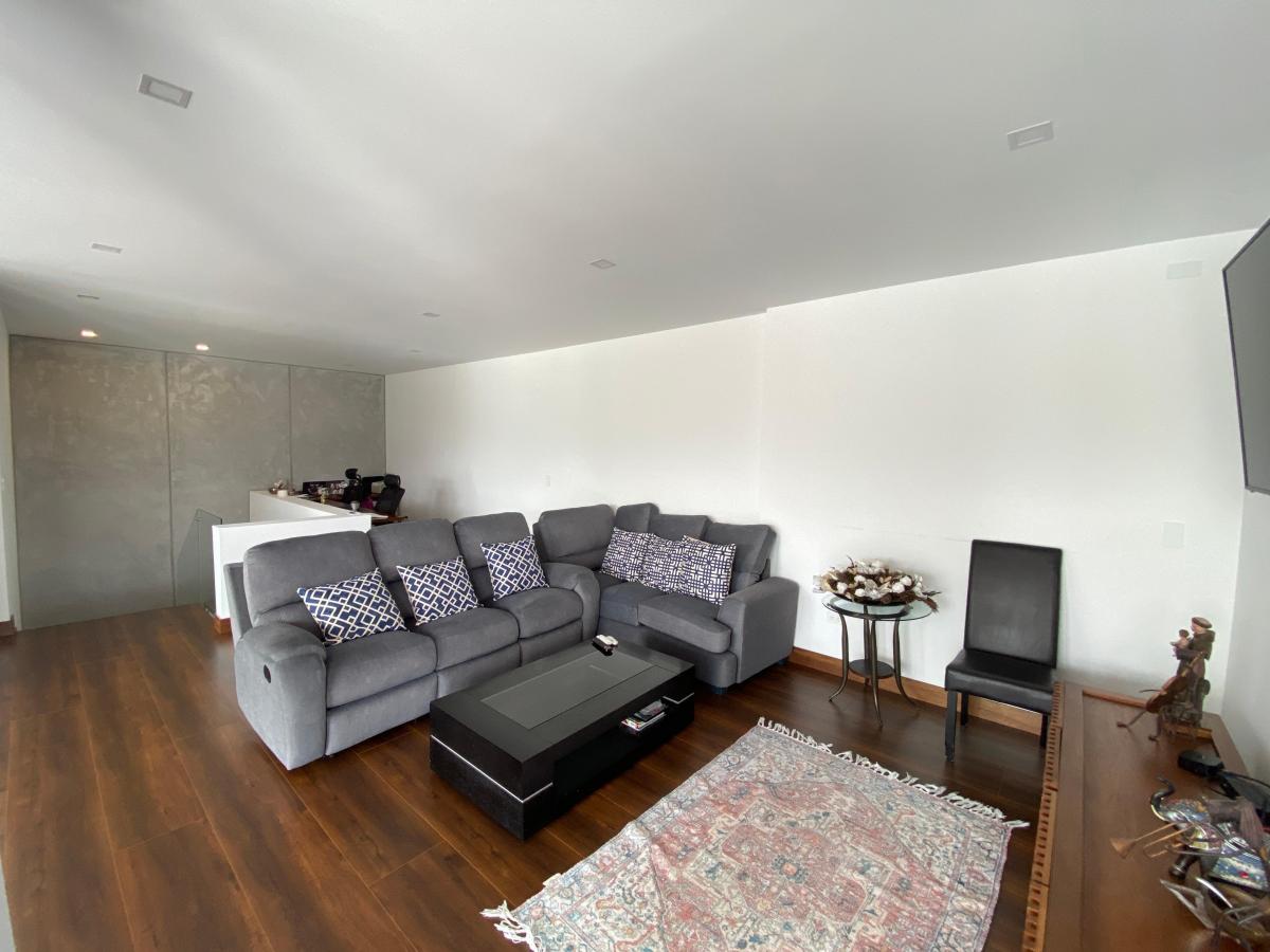 Cumbaya 3 Dorm., Doble Altura, Vista, Master Pb — imagen 2