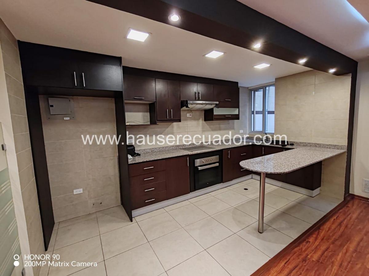 Exclusivo Departamento Dúplex de 2 Dorm. con 3 Parqueaderos, Bodega y Acabados Modernos — imagen 10