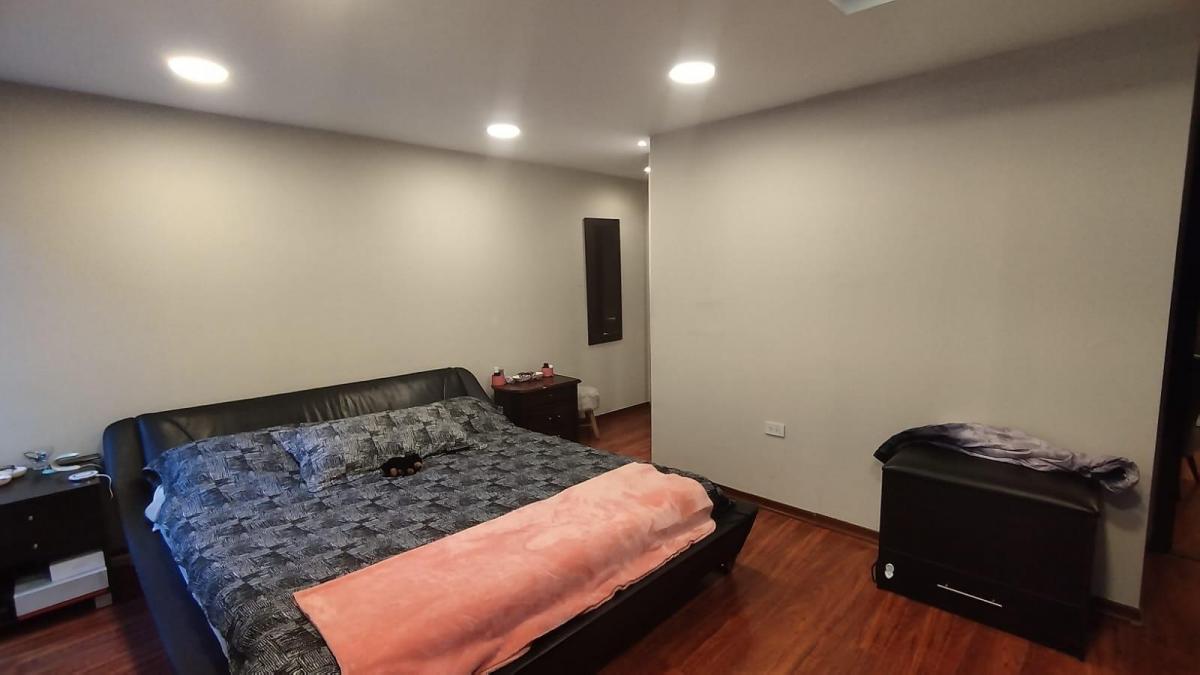 Exclusivo Departamento Dúplex de 2 Dorm. con 3 Parqueaderos, Bodega y Acabados Modernos — imagen 5