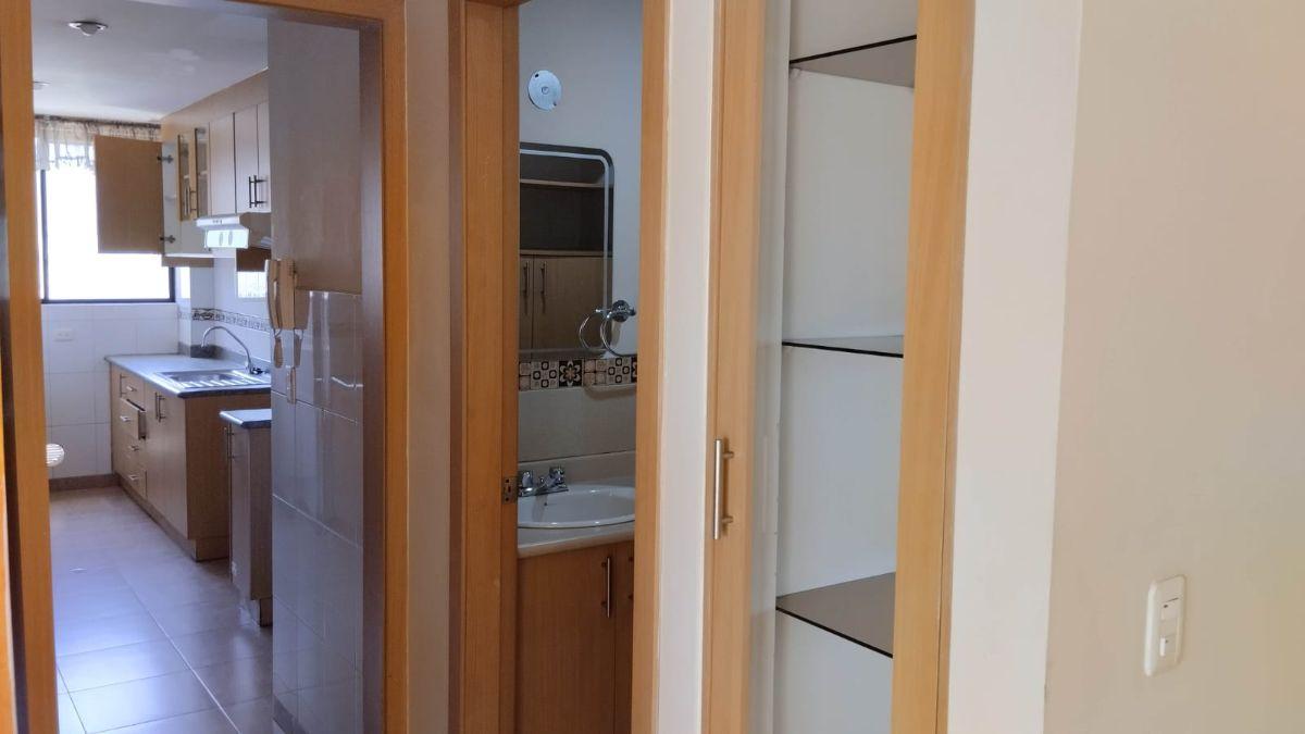 Venta Funcional Departamento 91 m², 3d, 2 1/2 B, 1 Parqueadero, Edificio 06 de Diciembre Los Fresno — imagen 7