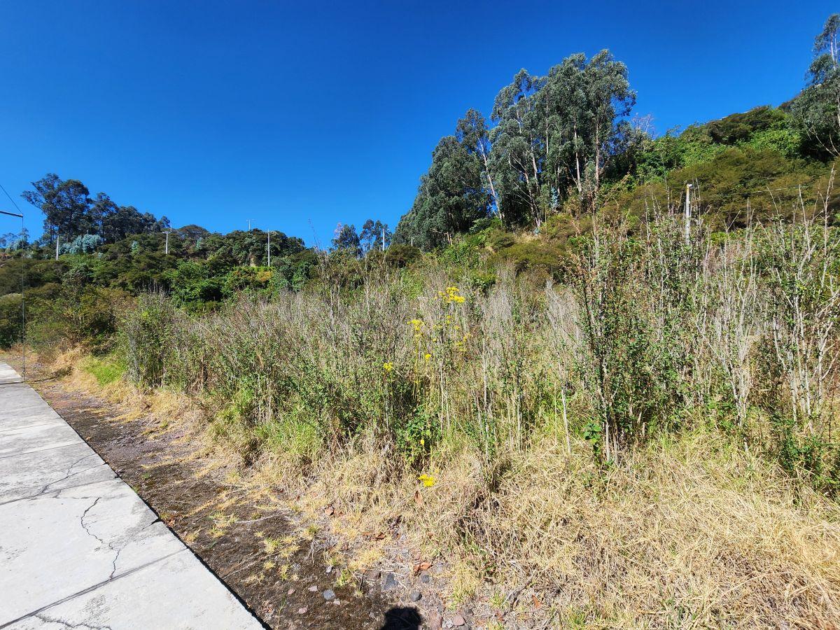 Vendo Bonito Terreno de 581 m Sector Cashapamba Urb. Prados del Rio Sangolqui — imagen 9