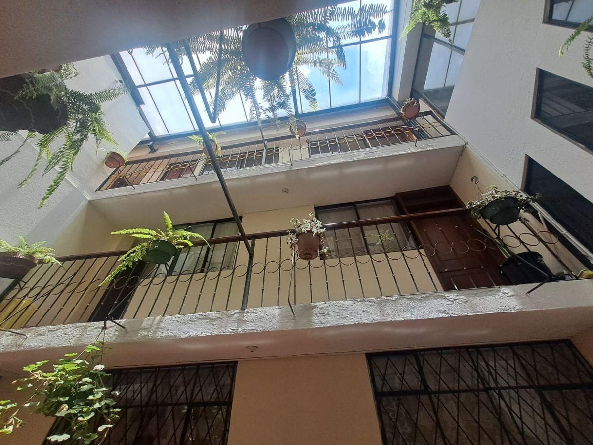 Casa Amplia Rentera de 8 Departamentos — imagen 6
