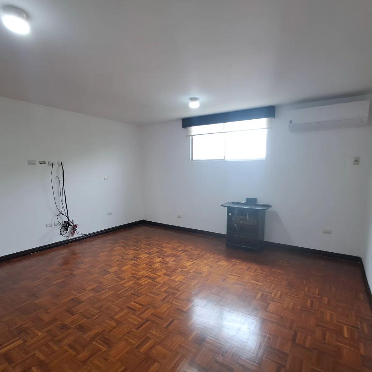 Departamento en Venta en Los Ceibos 200 m², Guayas — imagen 4