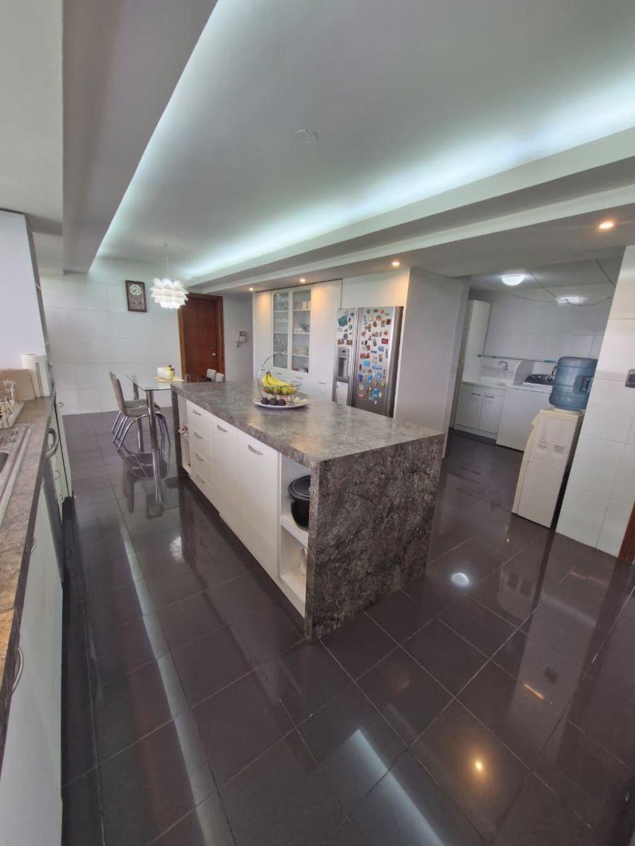 Casa con 737 m² Terreno, 4 Recámaras en Venta y Alquiler, Miravalle — imagen 9