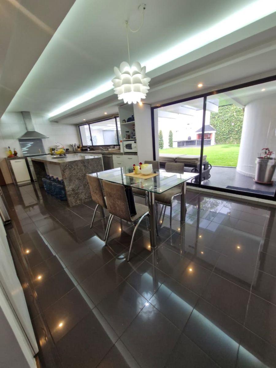 Casa con 737 m² Terreno, 4 Recámaras en Venta y Alquiler, Miravalle — imagen 8