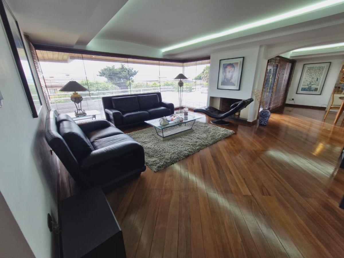 Casa con 737 m² Terreno, 4 Recámaras en Venta y Alquiler, Miravalle — imagen 5