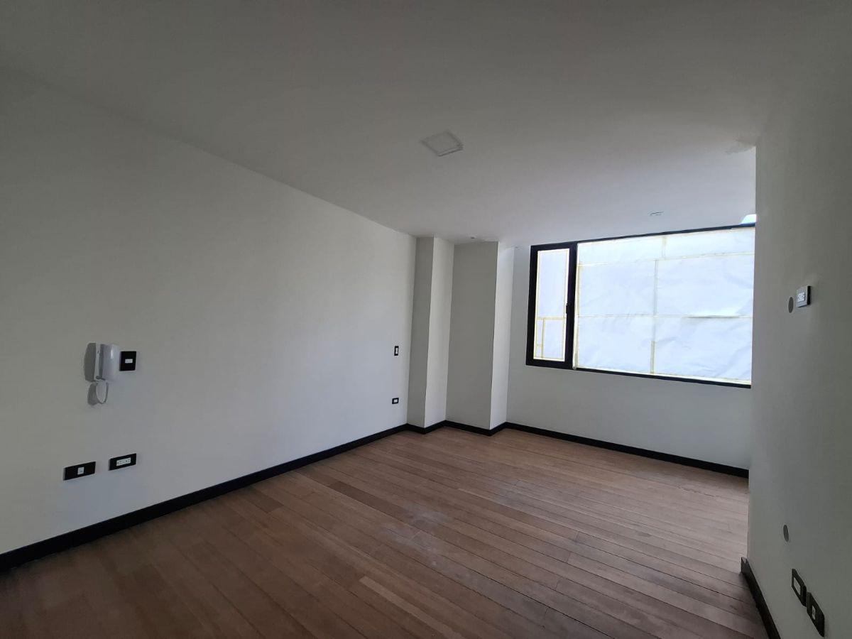 Departamento de 156 m², 3 Habitaciones en Venta Sector González Suárez — imagen 2