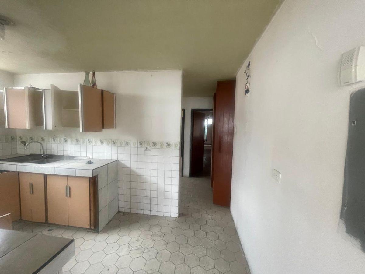 Vendo Pequeño Edificio Para Remodelar de 5 Departamentos - Sector Estadio Olimpico - *mm — imagen 9