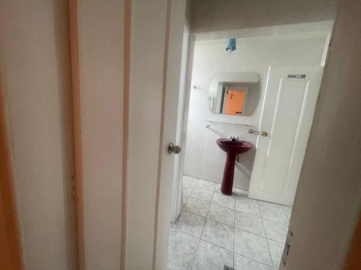 Vendo Pequeño Edificio Para Remodelar de 5 Departamentos - Sector Estadio Olimpico - *mm — imagen 8