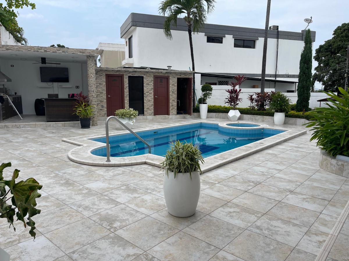 Casa de Venta Ceibos Norte, Hermosa y Remodelada, Guayas — imagen 10