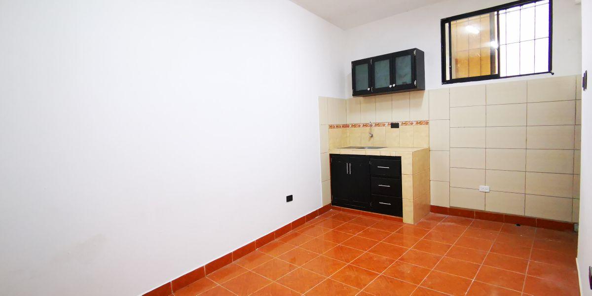 - Casa Independiente + Estudio en Venta | 109 m² | Sector Monserrate – Vía a Conocoto - — imagen 6