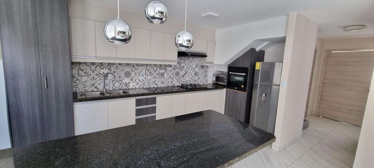 Casas por Estrenar en Venta en San Antonio de Pichincha — imagen 6
