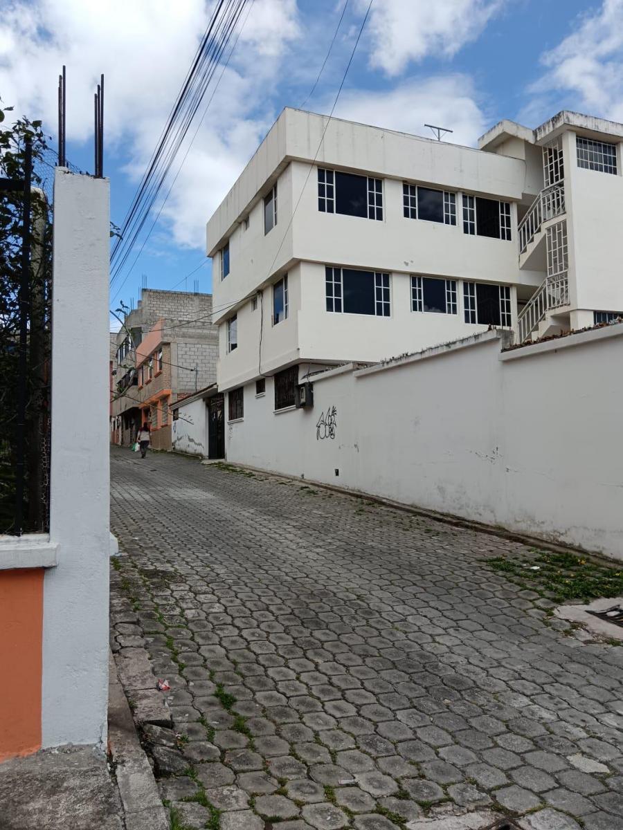 En Venta Casa Rentera Sur de Quito Ciudadela Ibarra Chillogallo — imagen 8