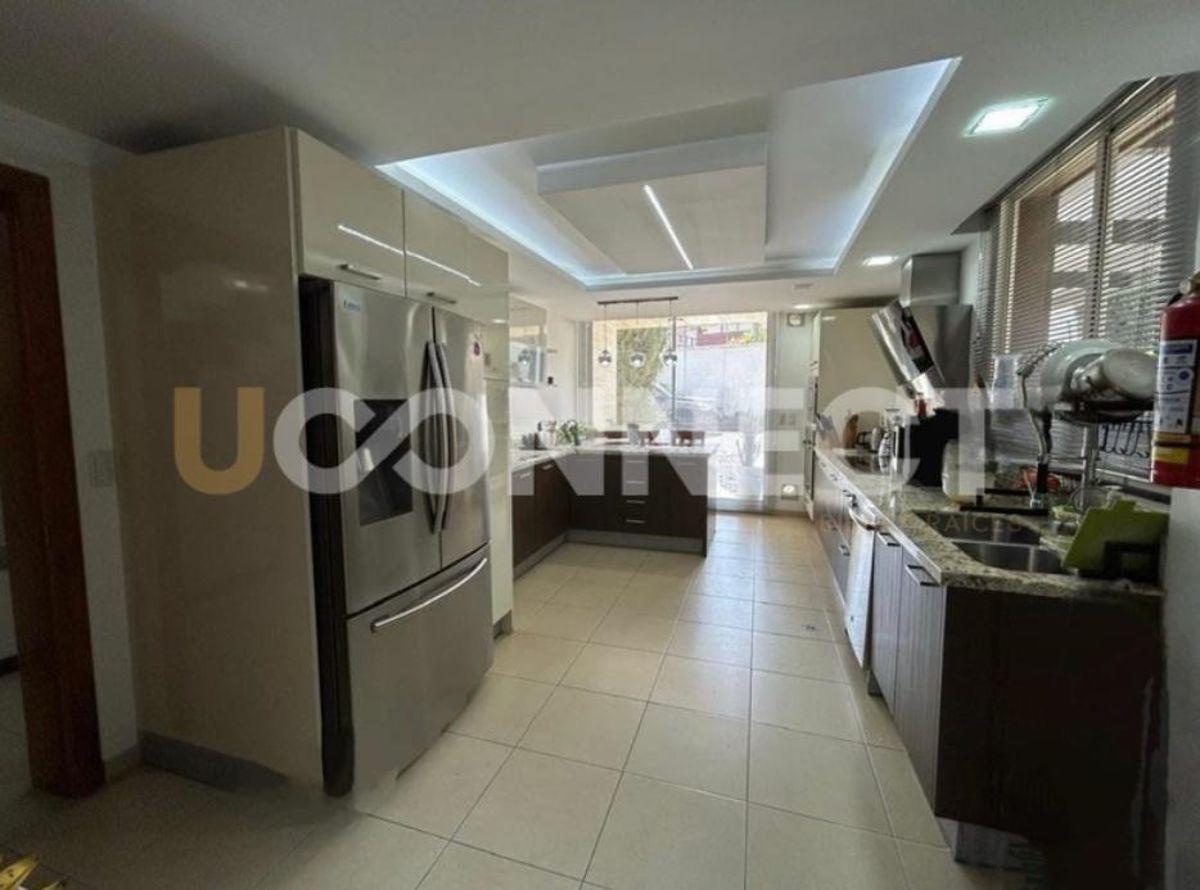 Casa de Venta Tanda 3 Habitaciones, c/u con Baño, Sala Estar, Estudio, Jardín con Area Bbq — imagen 9