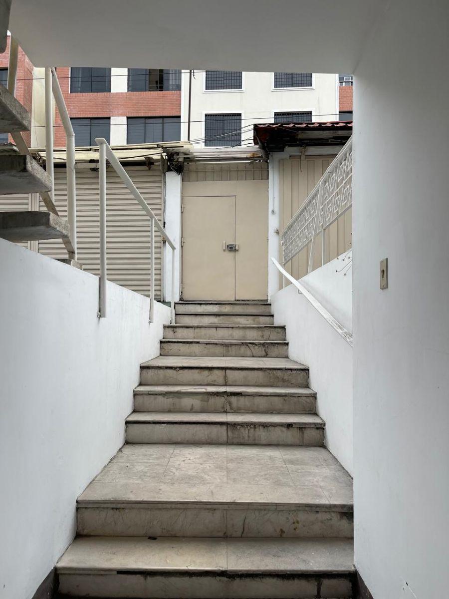 Lomas de Urdesa, Vendo Departamento Segundo Nivel. Sector Porton de Las Lomas. Guayas — imagen 10