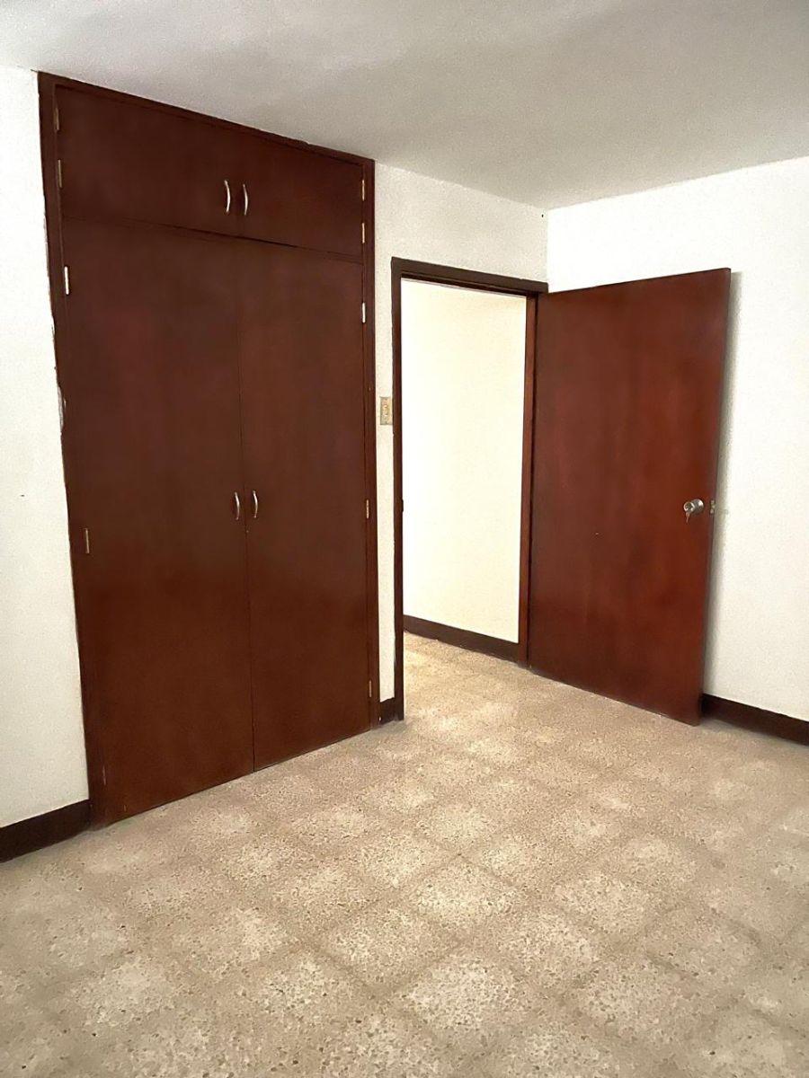 Lomas de Urdesa, Vendo Departamento Segundo Nivel. Sector Porton de Las Lomas. Guayas — imagen 2