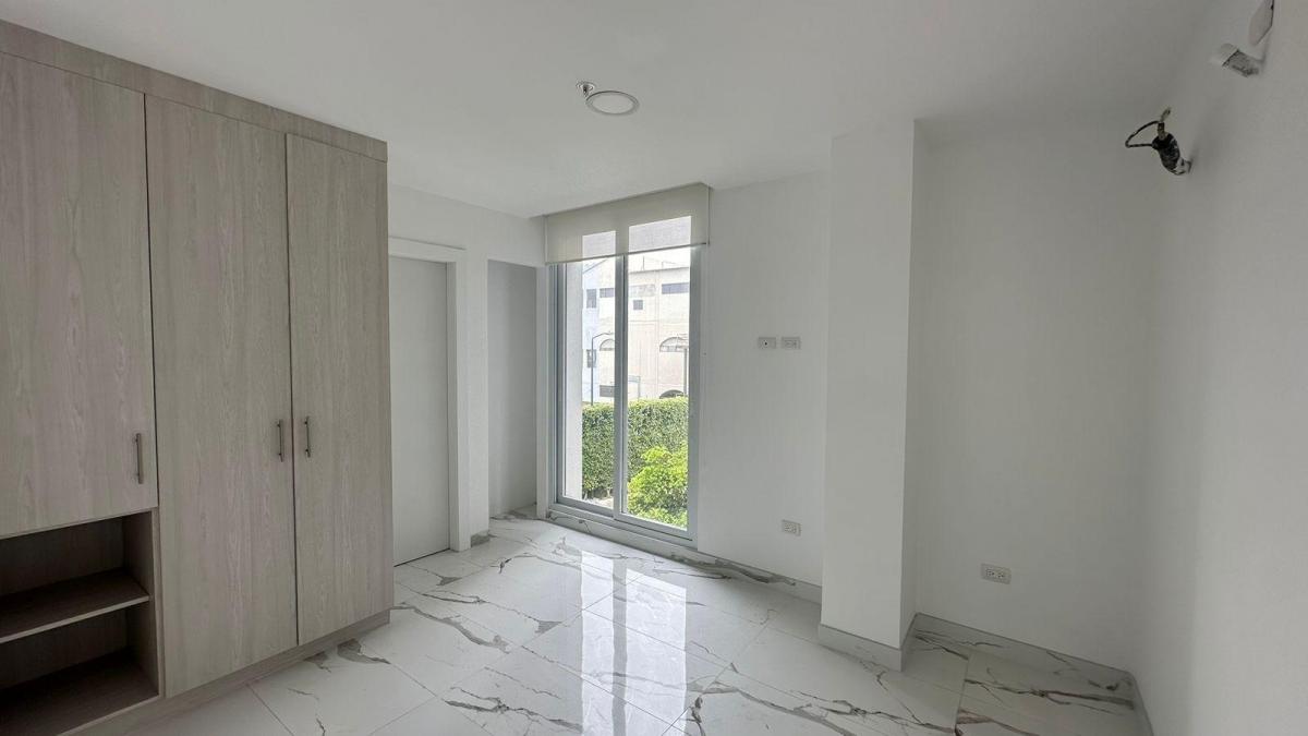 Departamento en Venta Torres de La Costa, Guayas — imagen 7