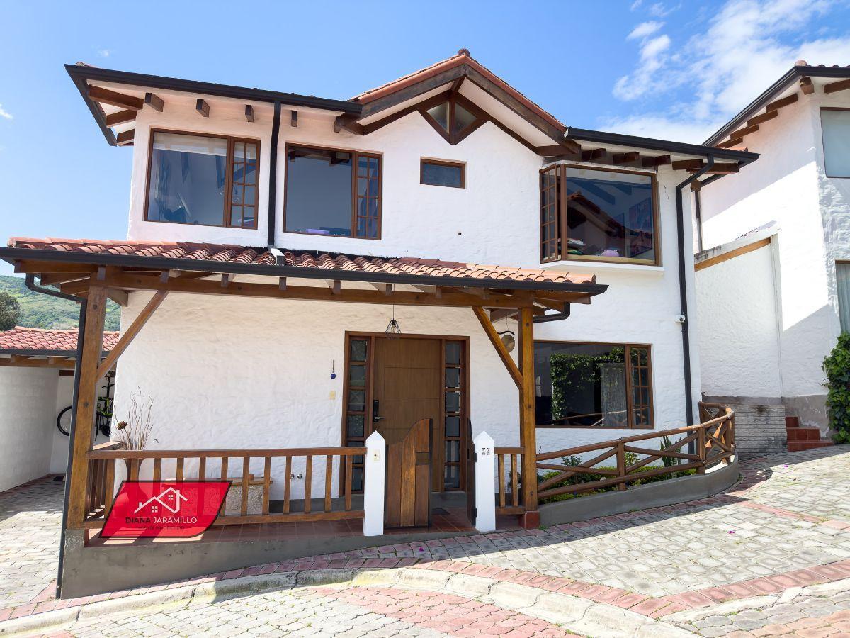 Venta Encantadora Casa Estilo Rustico Sector Tumbaco — imagen 9