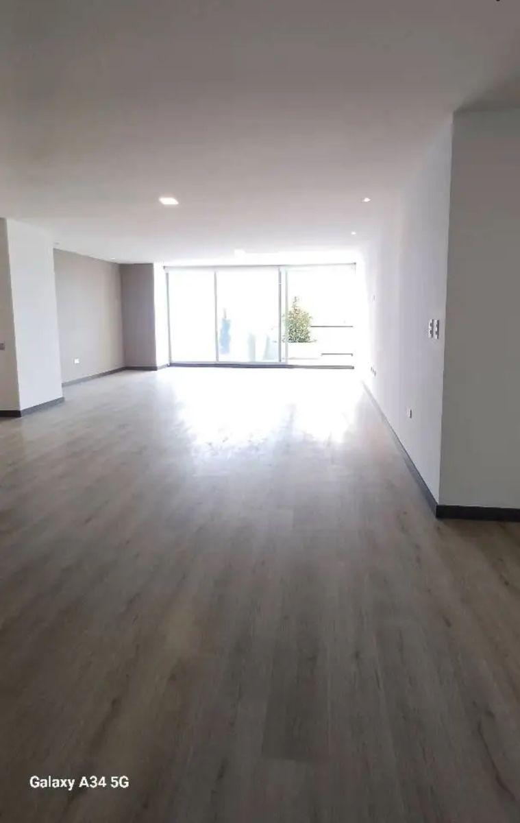 En Venta Departamento 2 Habitaciones, 2 Garajes, Terraza, Balcon González Suarez — imagen 5
