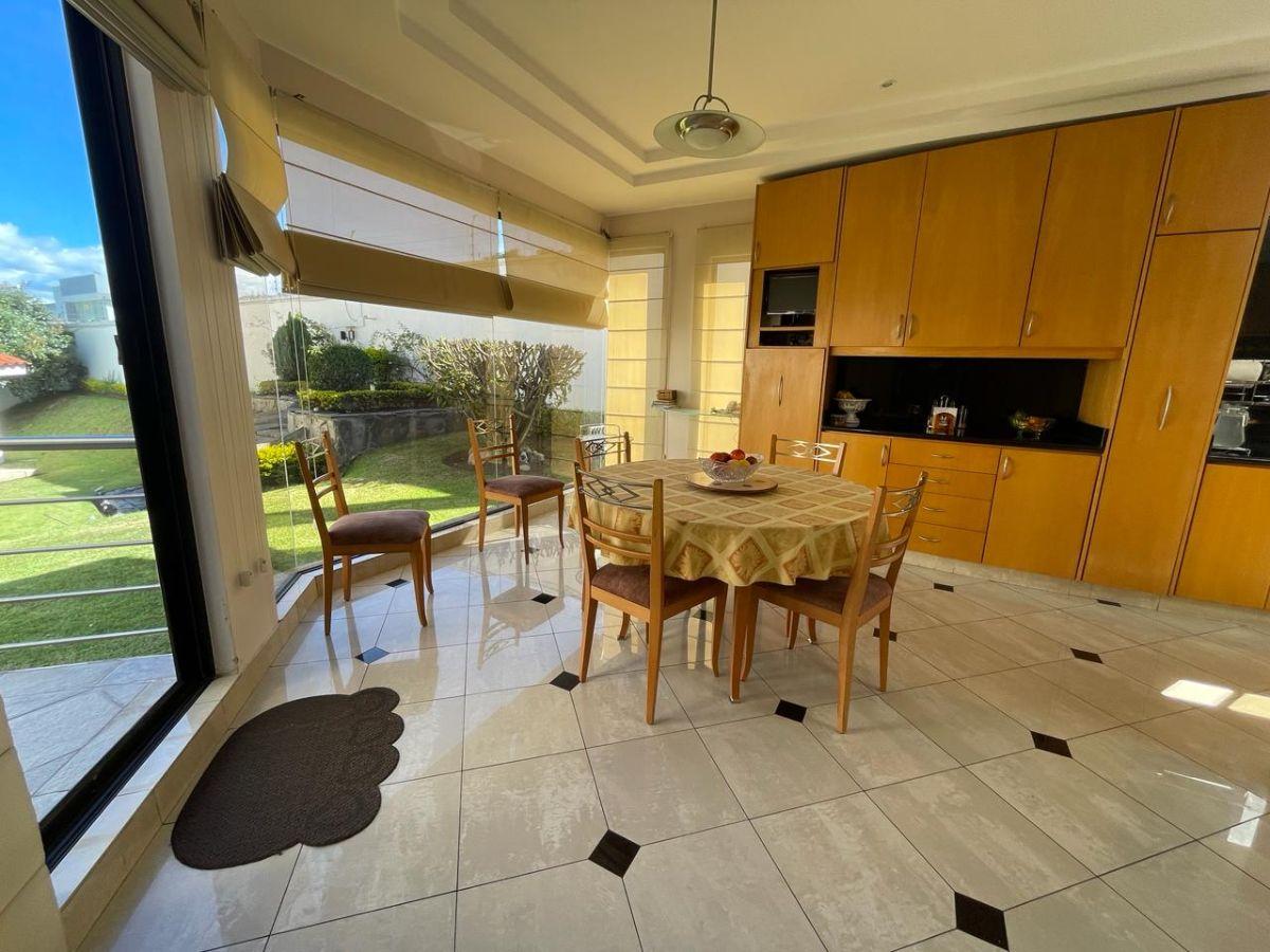 Casa de Lujo en Venta | Cumbayá – Urbanización Exclusiva — imagen 9