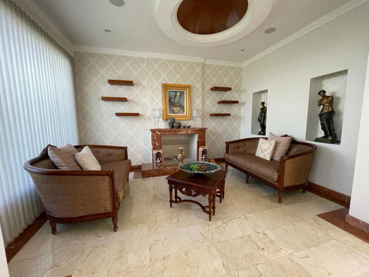 Casa de Lujo en Venta | Cumbayá – Urbanización Exclusiva — imagen 4