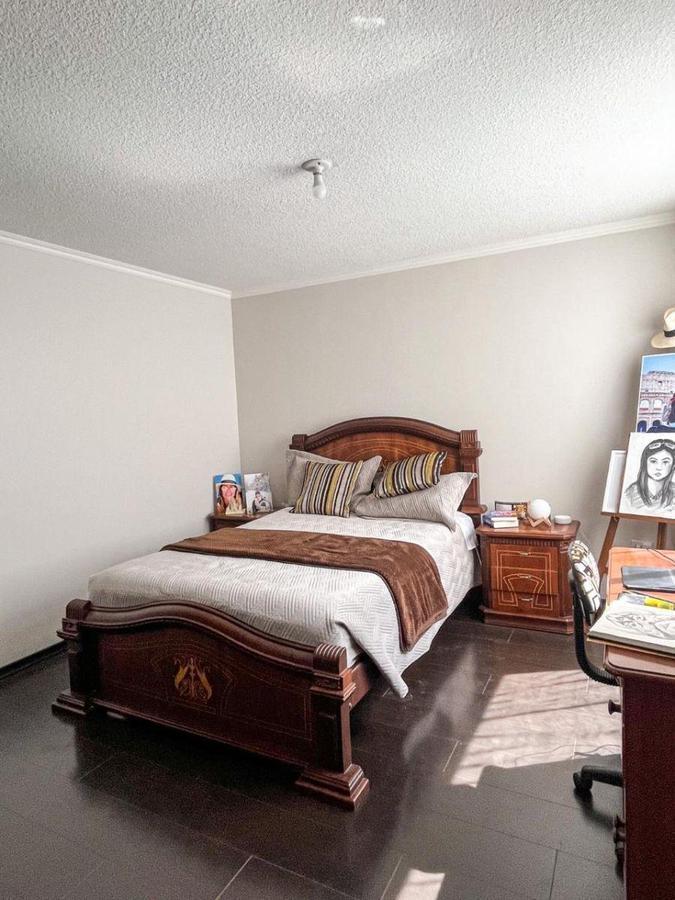 Vendo Departamento de 3 Dorm. Remodelado en El Sector de Solca o Embajada Americana — imagen 3