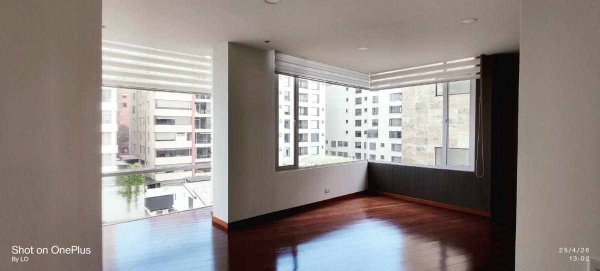 Venta Departamento Gonzalez Suárez Moderno, 2 Dorm. — imagen 9