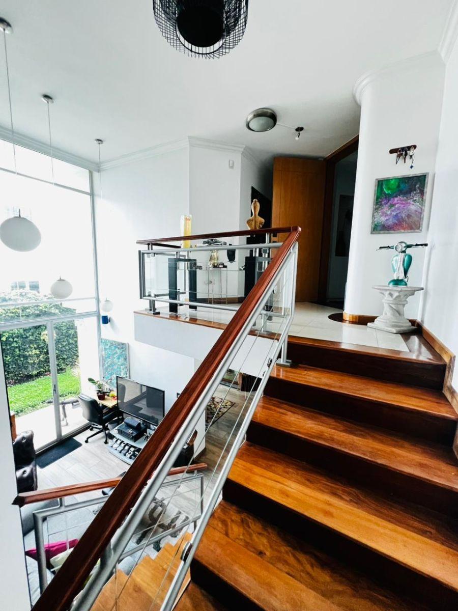 Dúplex en Venta – El Batán, Quito | Urbanización Privada con Seguridad 24/7 — imagen 9