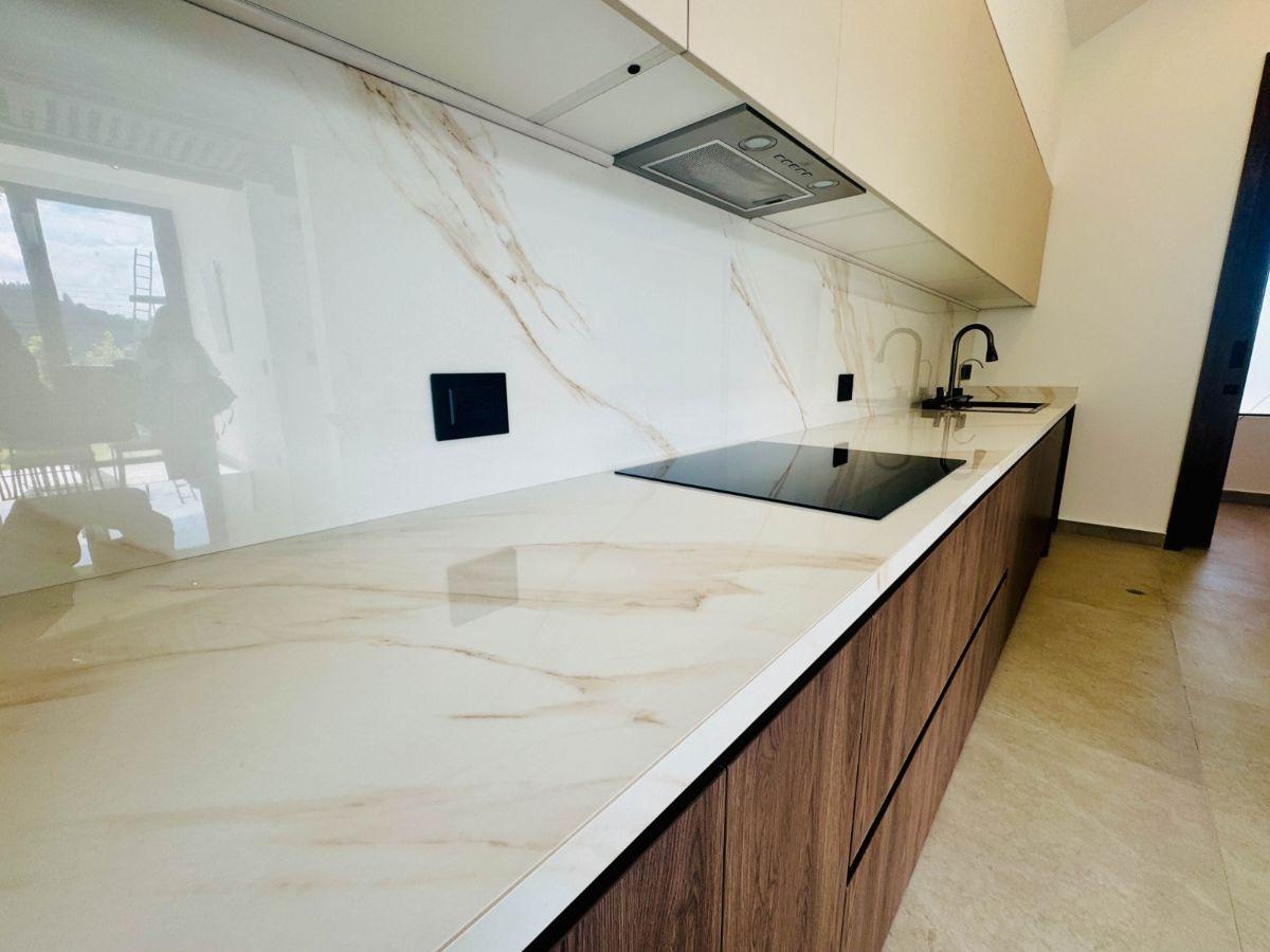 Casas Nuevas de un Solo Piso Venta Cumbaya — imagen 8