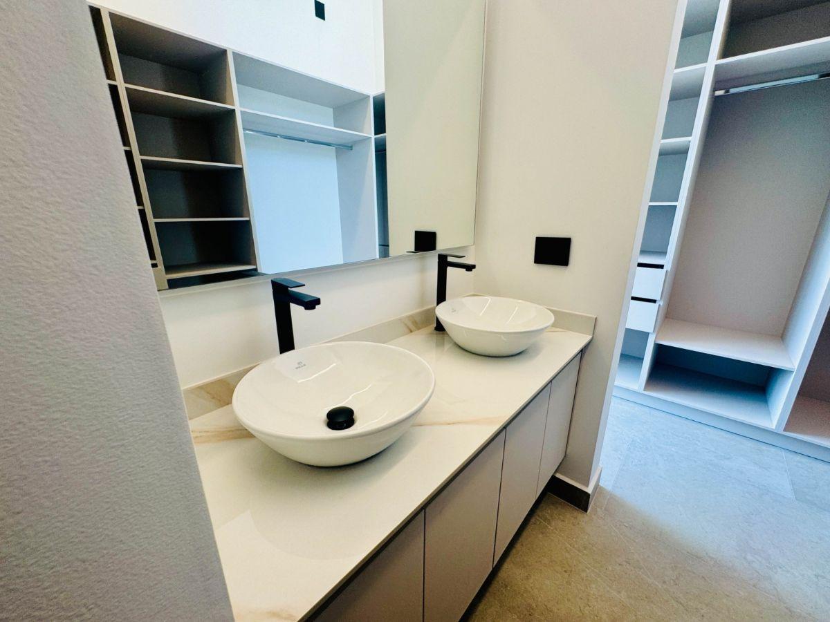 Casas Nuevas de un Solo Piso Venta Cumbaya — imagen 5