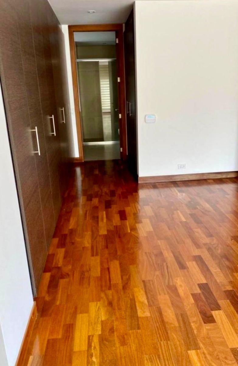 Hermoso Departamento con Jardín Dentro de La Ciudad Sector Coruña y Whymper — imagen 4