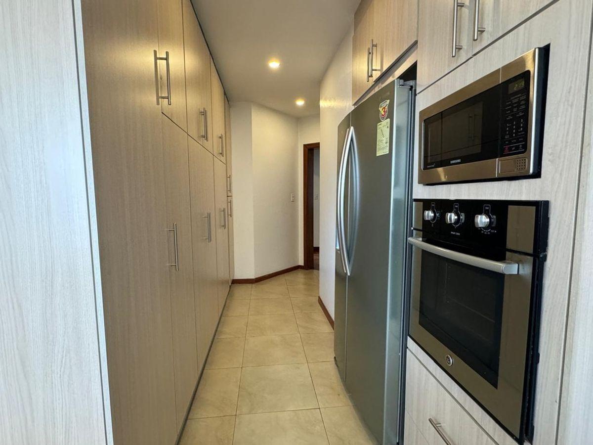 Departamento de 3 Dorm. en Venta Sector República del Salvador — imagen 4