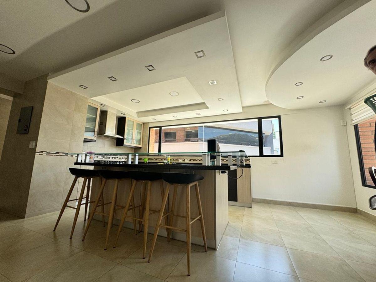 Departamento de 3 Dorm. en Venta Sector República del Salvador — imagen 3