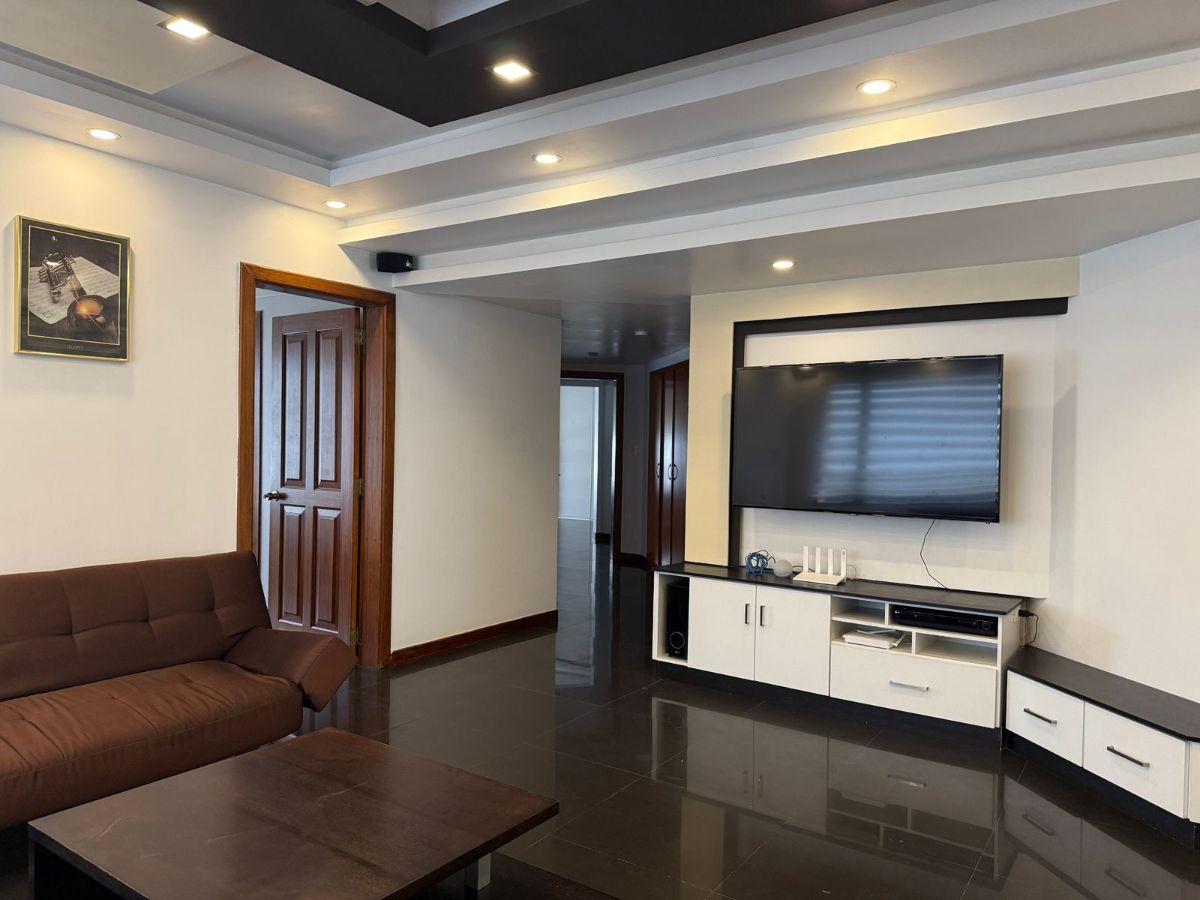 Departamento de 3 Dorm. en Venta Sector República del Salvador — imagen 2