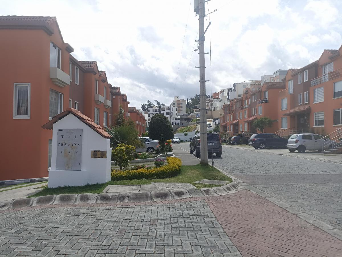 En Venta Hermosa y Amplia Casa, Conj Fontana del Sol, a 2 Minutos del Cc Condado — imagen 6