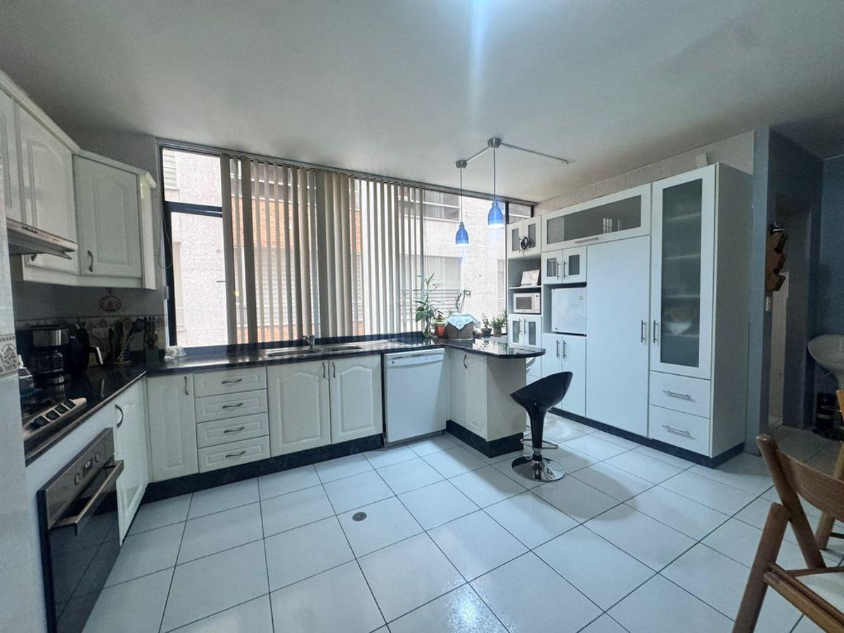 Venta de Departamento de 3 Dorm. Sector República del Salvador — imagen 7