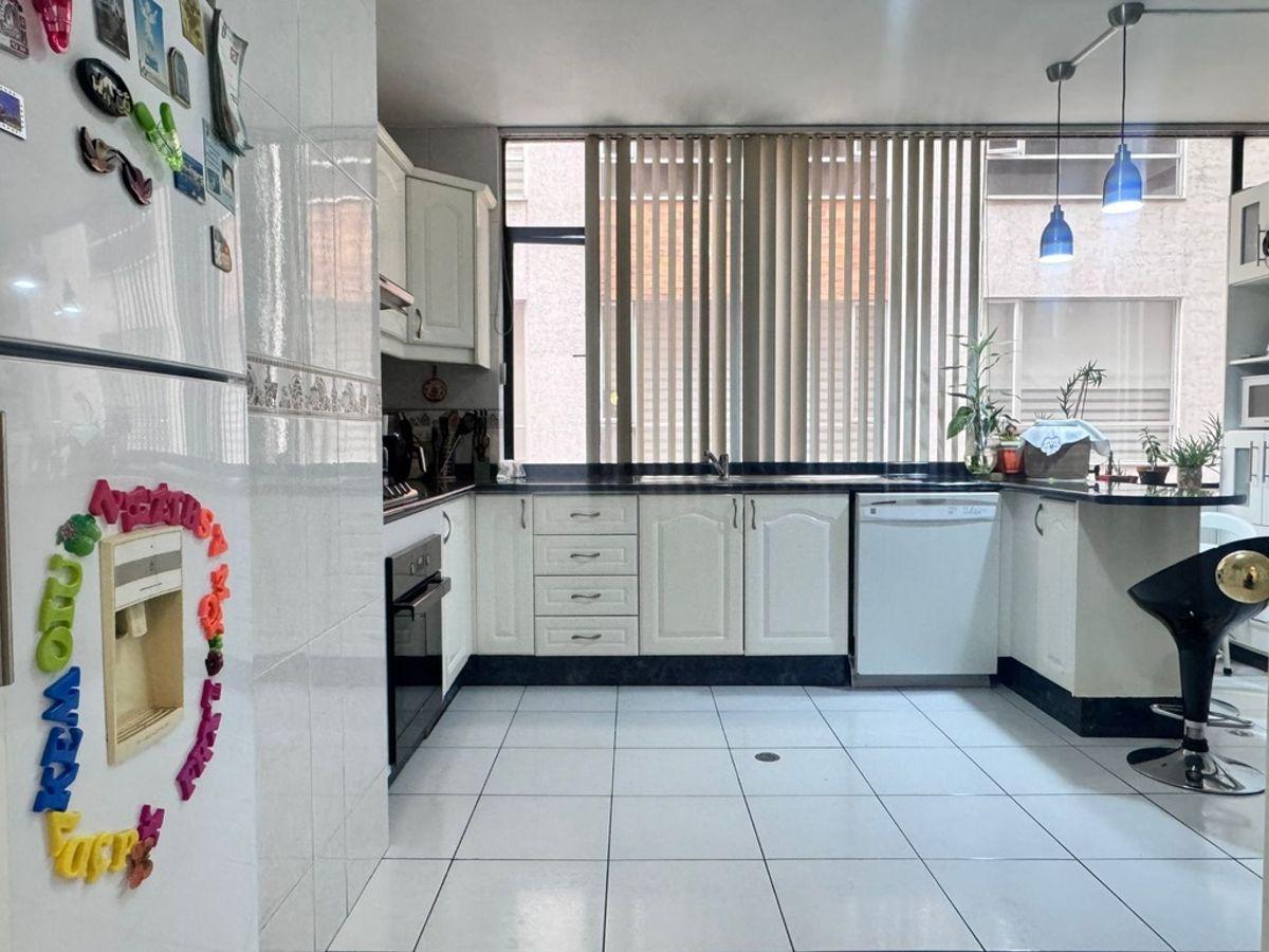 Venta de Departamento de 3 Dorm. Sector República del Salvador — imagen 6