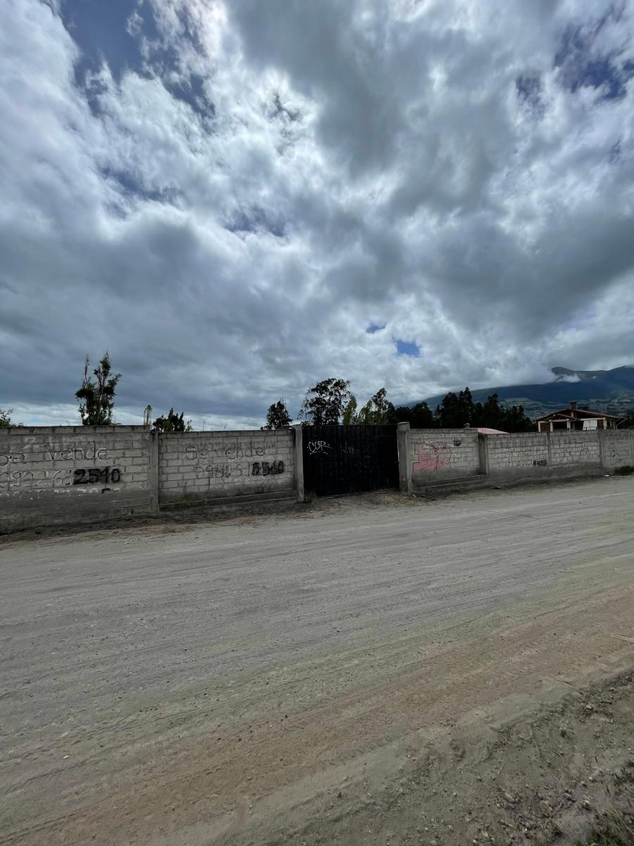 Terreno de 1330 m² con Cerramiento en Venta Cotacachi, Imbabura — imagen 2