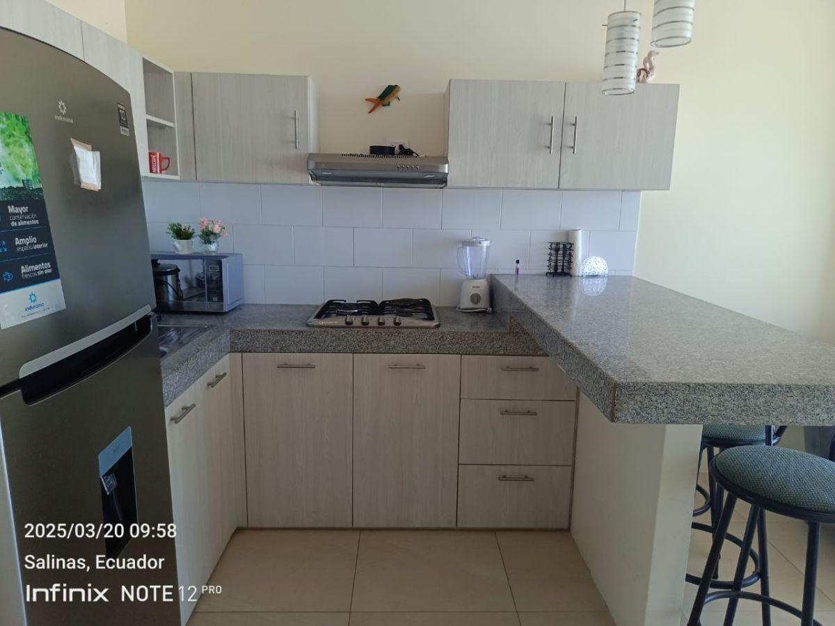 Vendo Departamento, Edificio Camboríu Suites, Salinas, Santa Elena — imagen 2