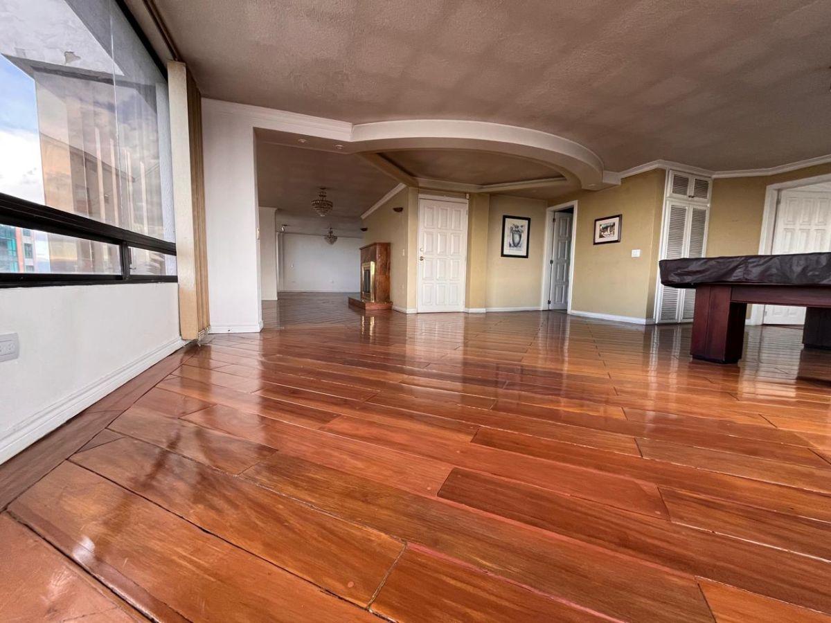 Hermoso Departamento de 5 Habitaciones, Precio de Oportunidad — imagen 9