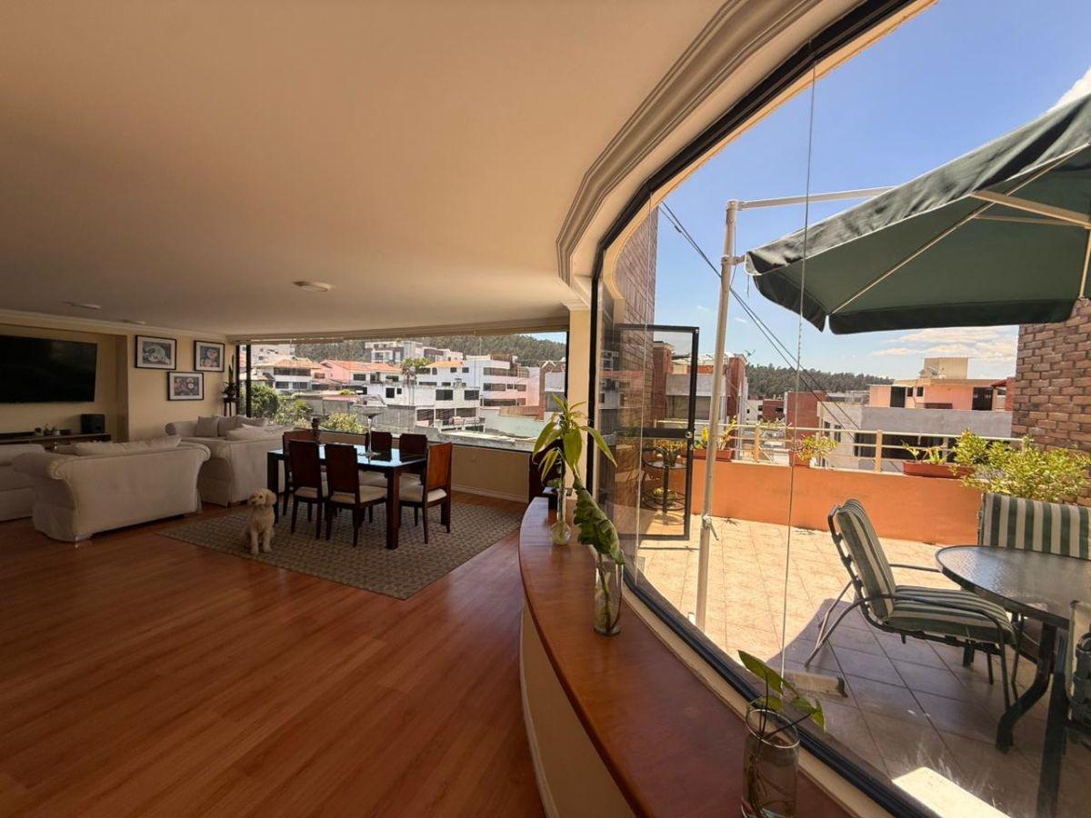 De Oportunidad Vendo Departamento Penthouse de Lujo - Sector Monteserrin — imagen 3