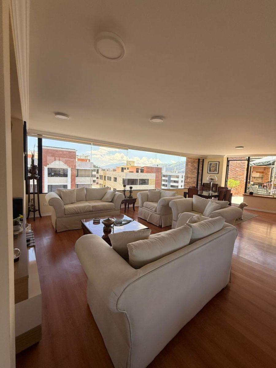 De Oportunidad Vendo Departamento Penthouse de Lujo - Sector Monteserrin — imagen 2