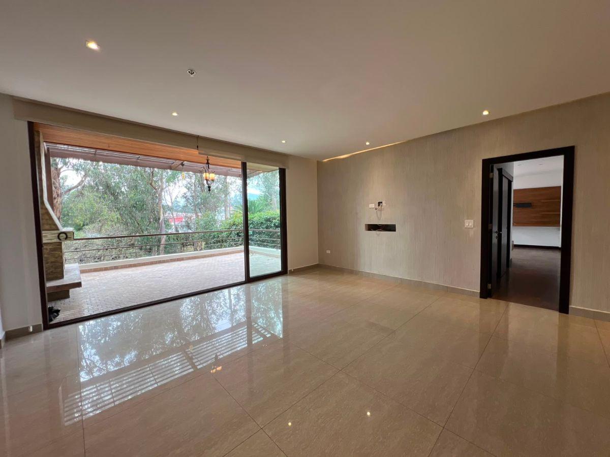 Vendo Lindo Departamento Cumbaya 185 m, Terraza con Chimenea, Acceso a Ruta Viva $ — imagen 7