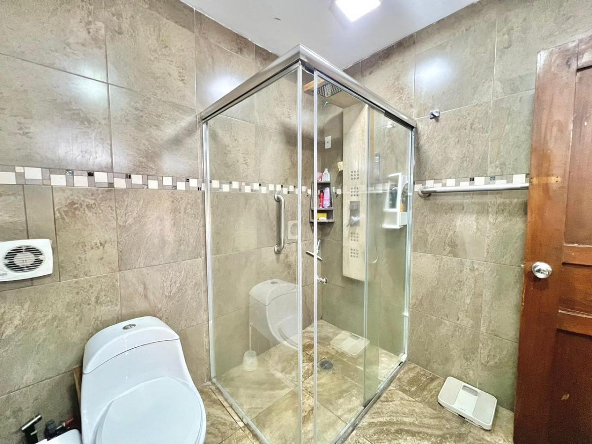 Cumbayá, Hermoso Departamento en Venta, 167 m² 3 Hab Balcon — imagen 3