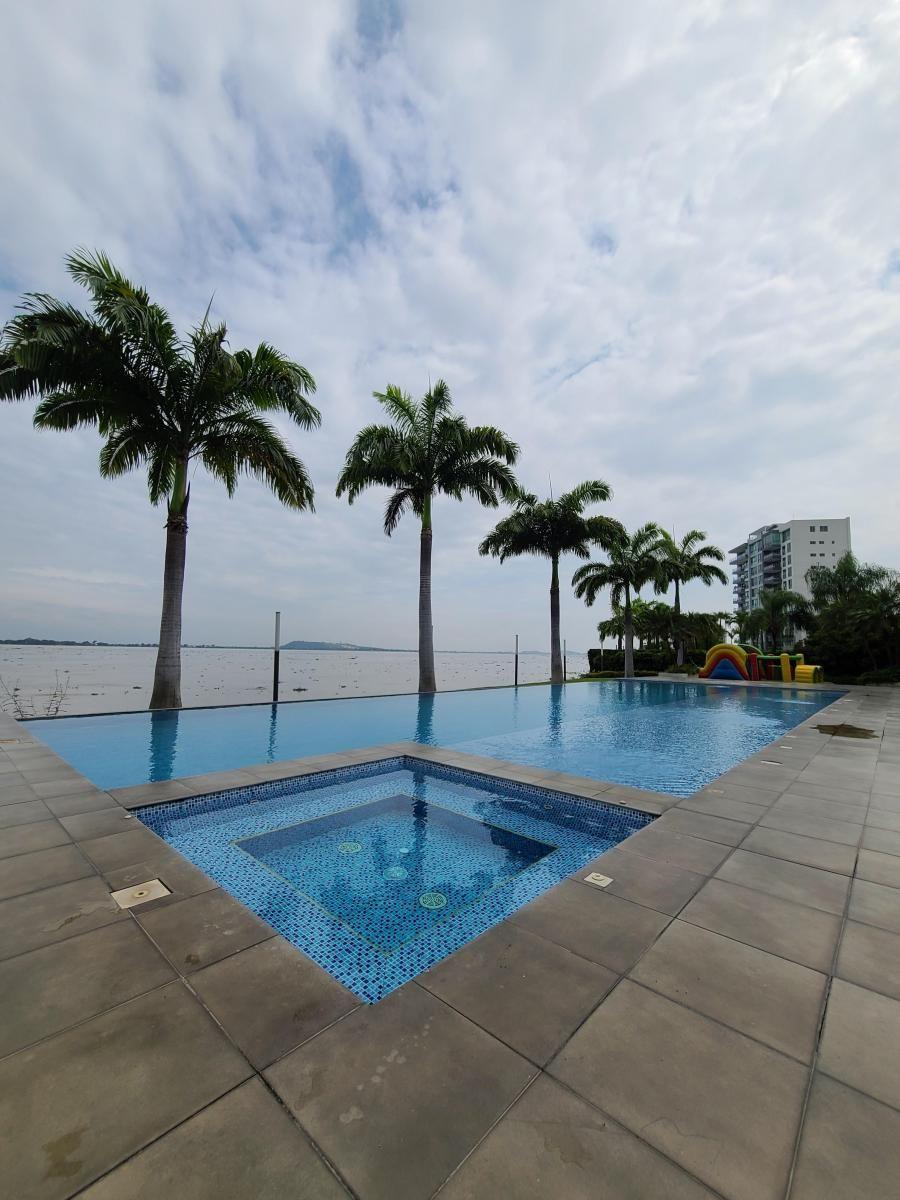 Isla Mocoli Urb. Blue Bay Terreno Al Lago en Venta, Guayas — imagen 6