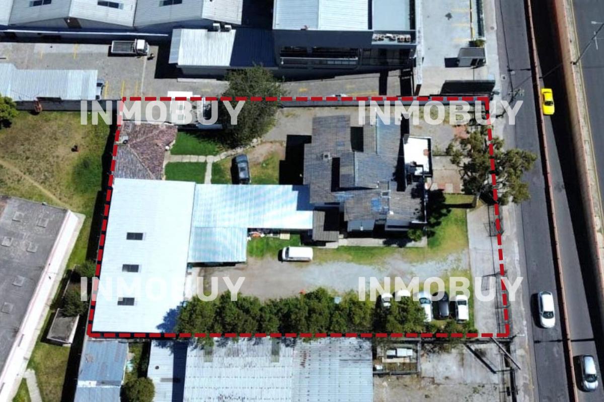 Vendo Terreno con Oficinas y Vivienda en La Av Galo Plaza Lasso — imagen 7